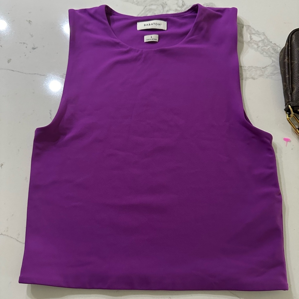 Aritzia babaton top size S